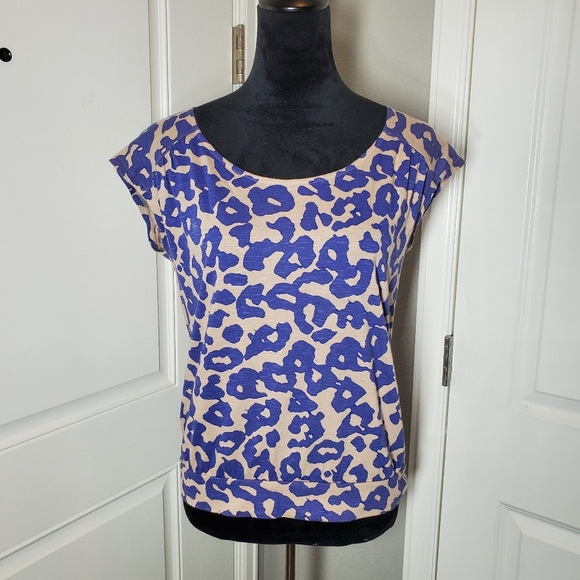 Ann Taylor Loft Petites Short Sleeved Animal Print Blouse Size Small EUC - Picture 12 of 14